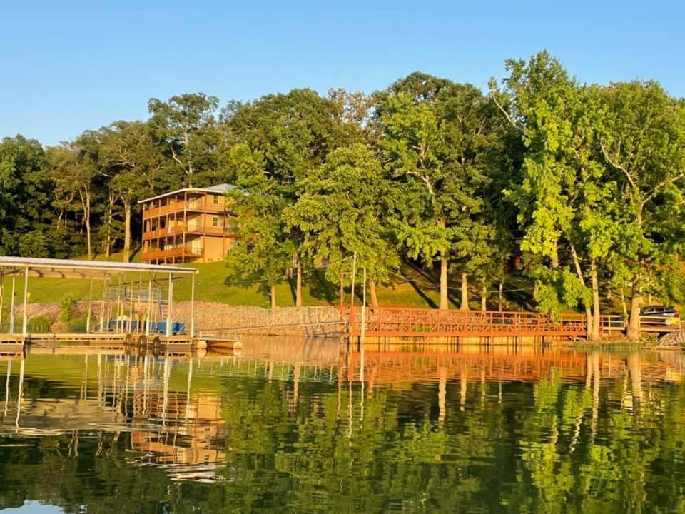 The Villas At Marker 48 Murray Bagian luar foto